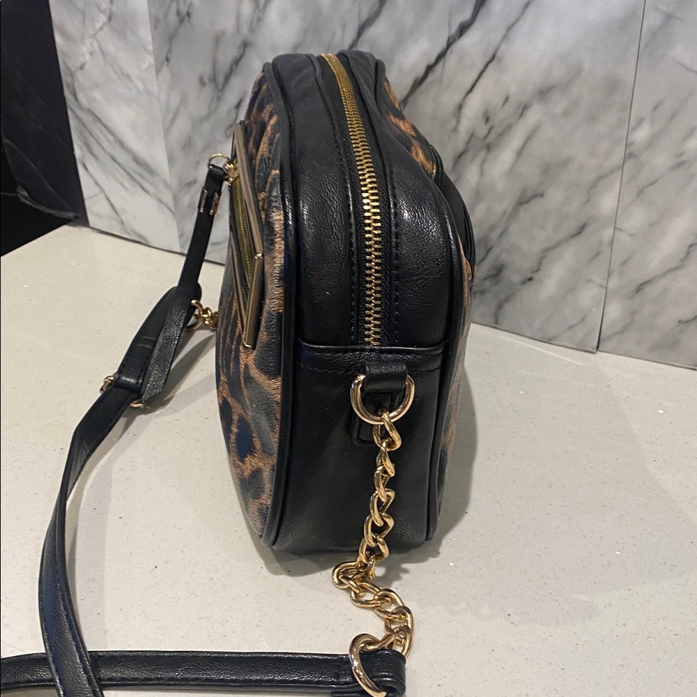 Animal Print Crossbody Bag - Picture 4 of 12